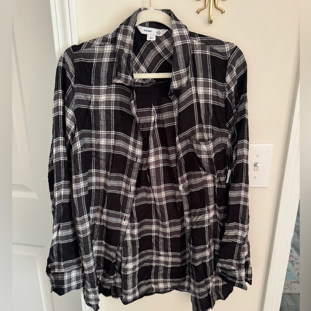 Old Navy black plaid button down shirt